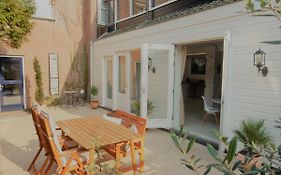 Spacious 70M2 Apartment In City Centre With Lovely Terrace